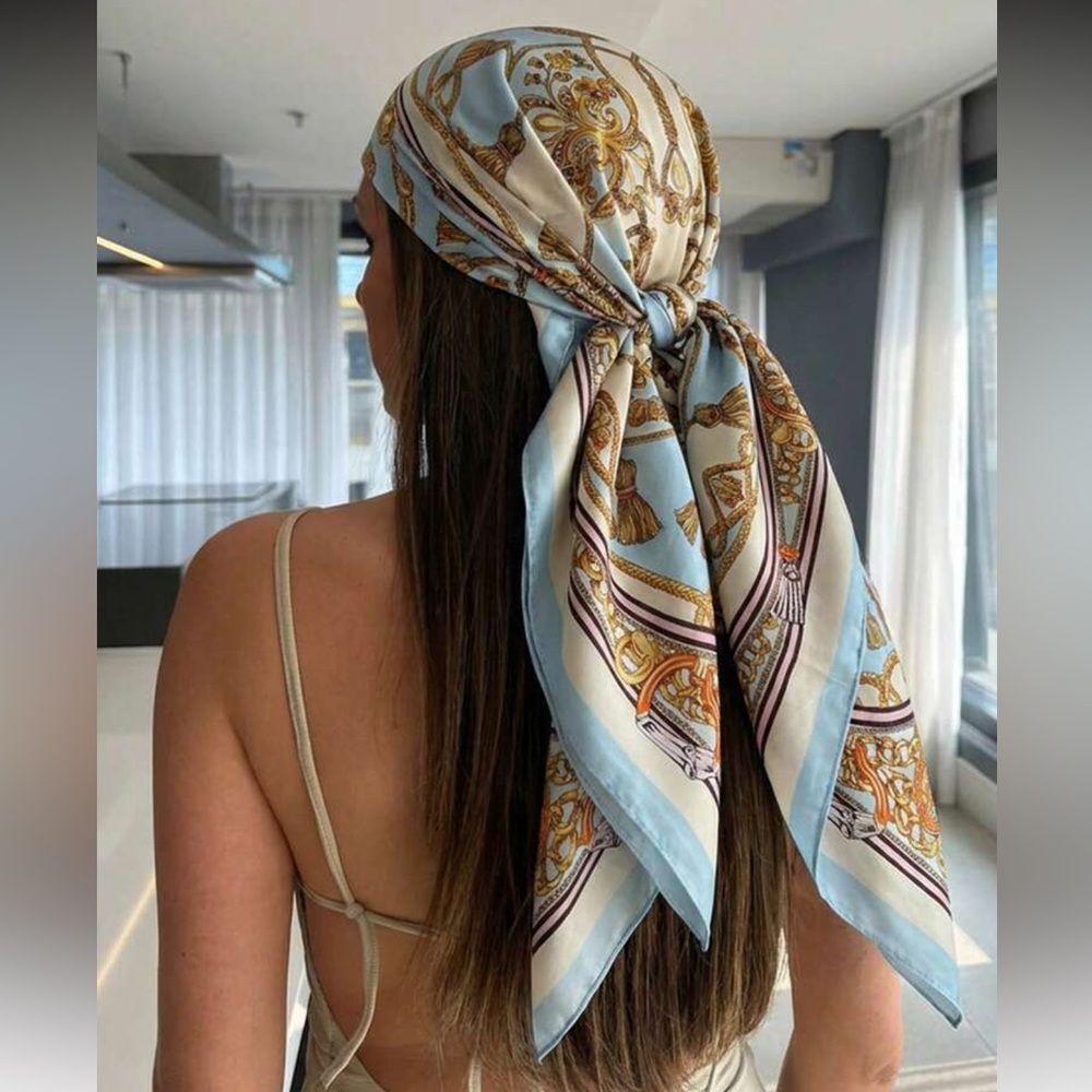 Elegant Blue Printed chain scarf N1419
